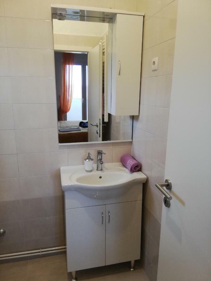 Studio Apartman Antonia Ртина Стая снимка