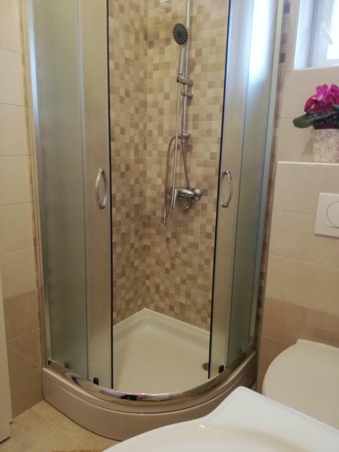 Studio Apartman Antonia Ртина Стая снимка